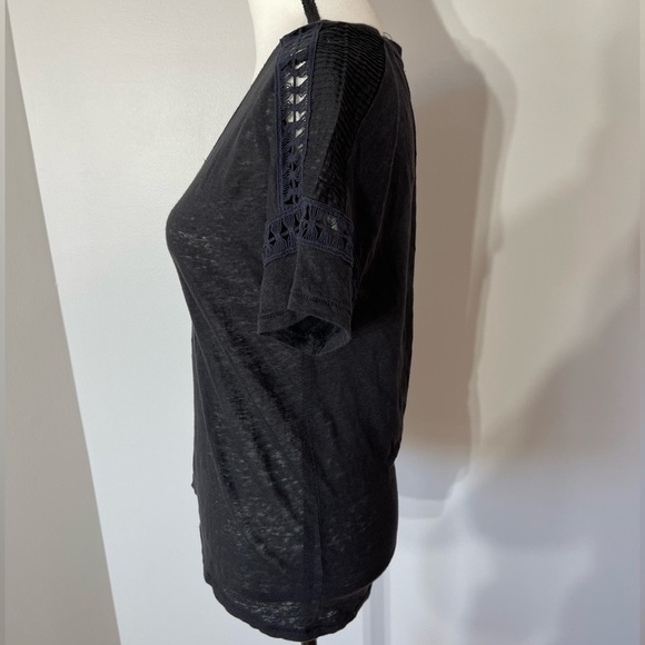 J. Crew size extra small burnt out top won’t cute sleeve detailing - Picture 3 of 10